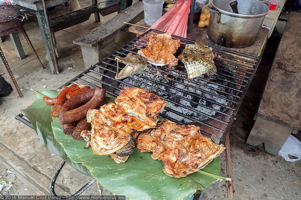 Carne de cocodrilo para consumo humano, Iquitos.